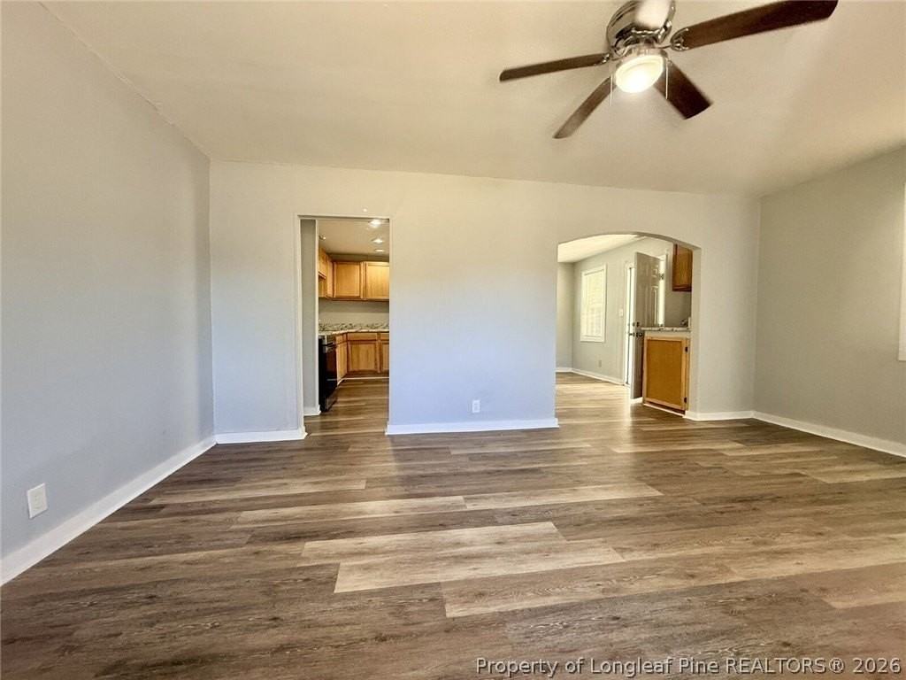 1139 Charmain St - Photo 5 of 15