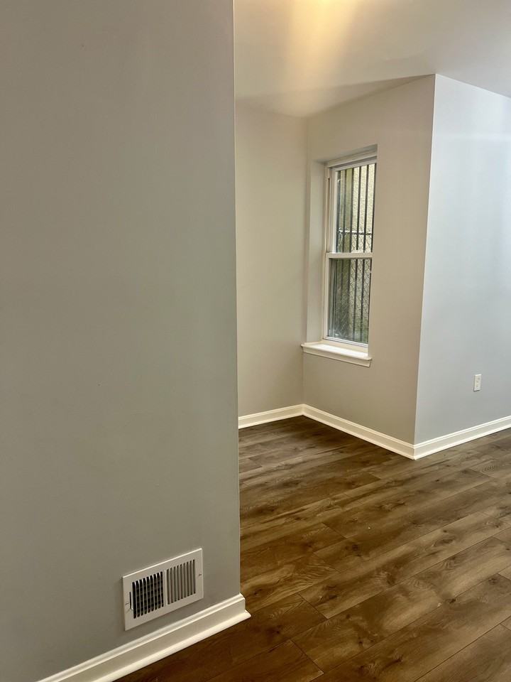 520 E North Ave - Photo 6 of 38