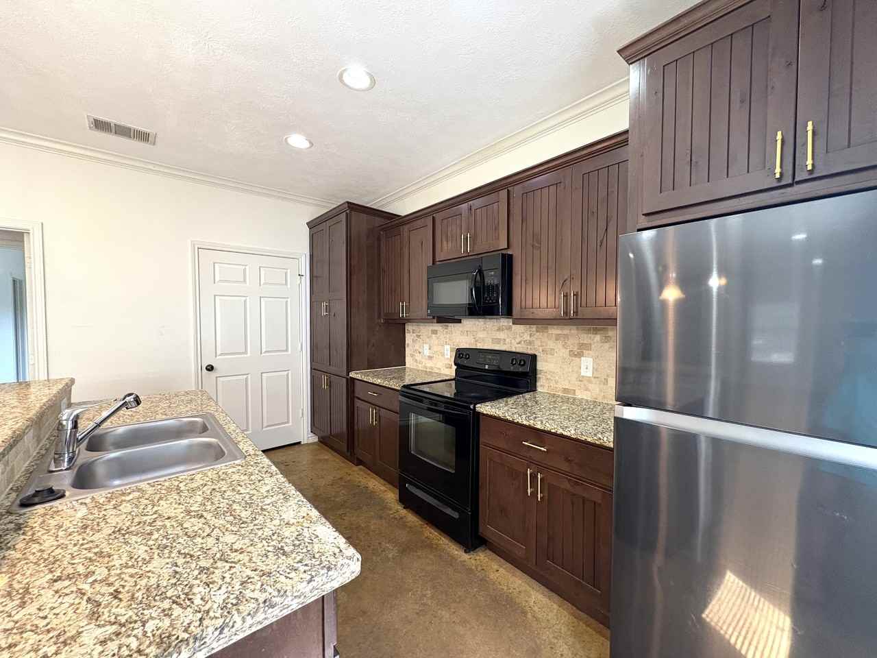 3353 Keefer Loop #1 - Photo 6 of 18