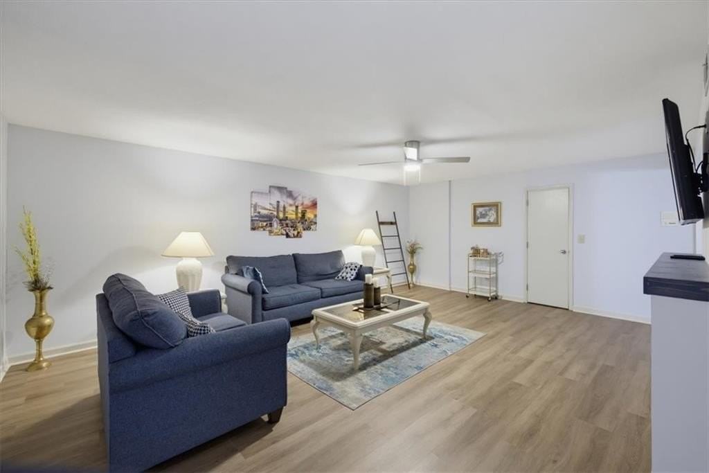 2451 Old Salem Cir Se - Photo 6 of 30