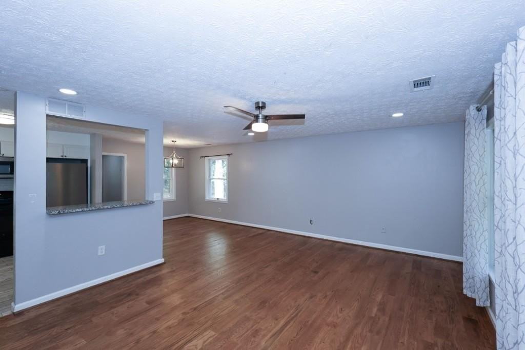 4944 Shiloh Dr - Photo 6 of 39