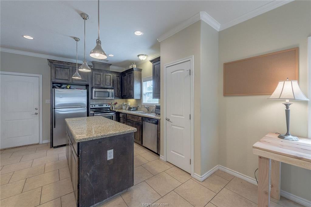 4209 Aspen St #1 - Photo 5 of 15
