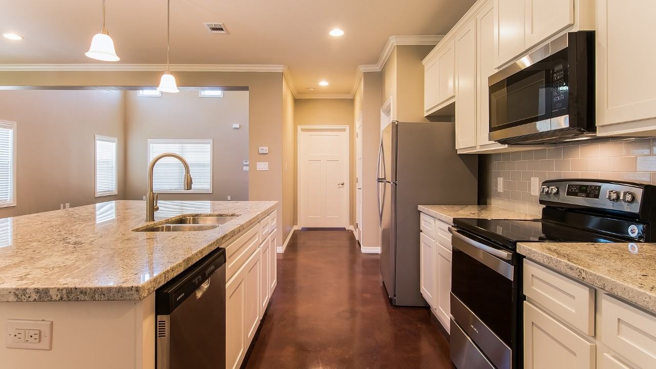 601 Olive St #1 - Photo 5 of 15
