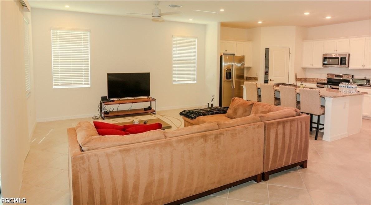 14629 Palamos Cir - Photo 4 of 31