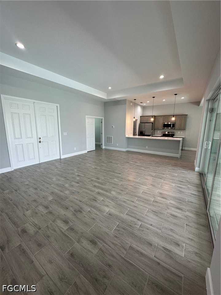 2209 Ne 10th Ave - Photo 7 of 21