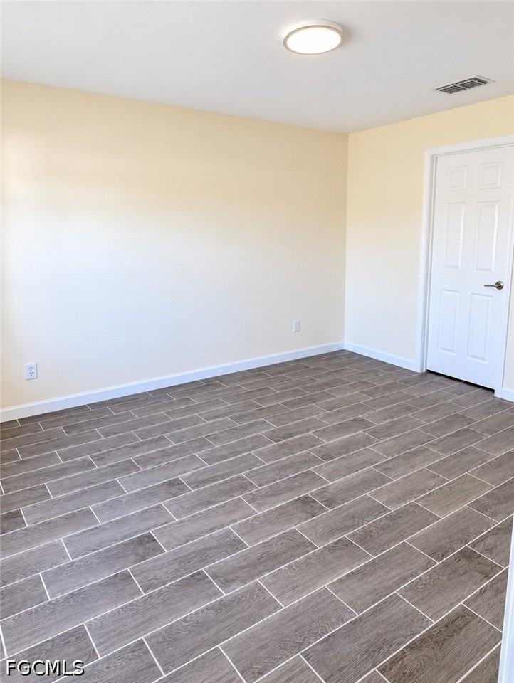 2113 Ne 23rd Ter - Photo 4 of 12