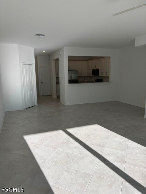 14868 Bluewater Rd - Photo 7 of 12