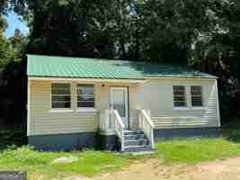 featured image of 600 S Harlem Cir