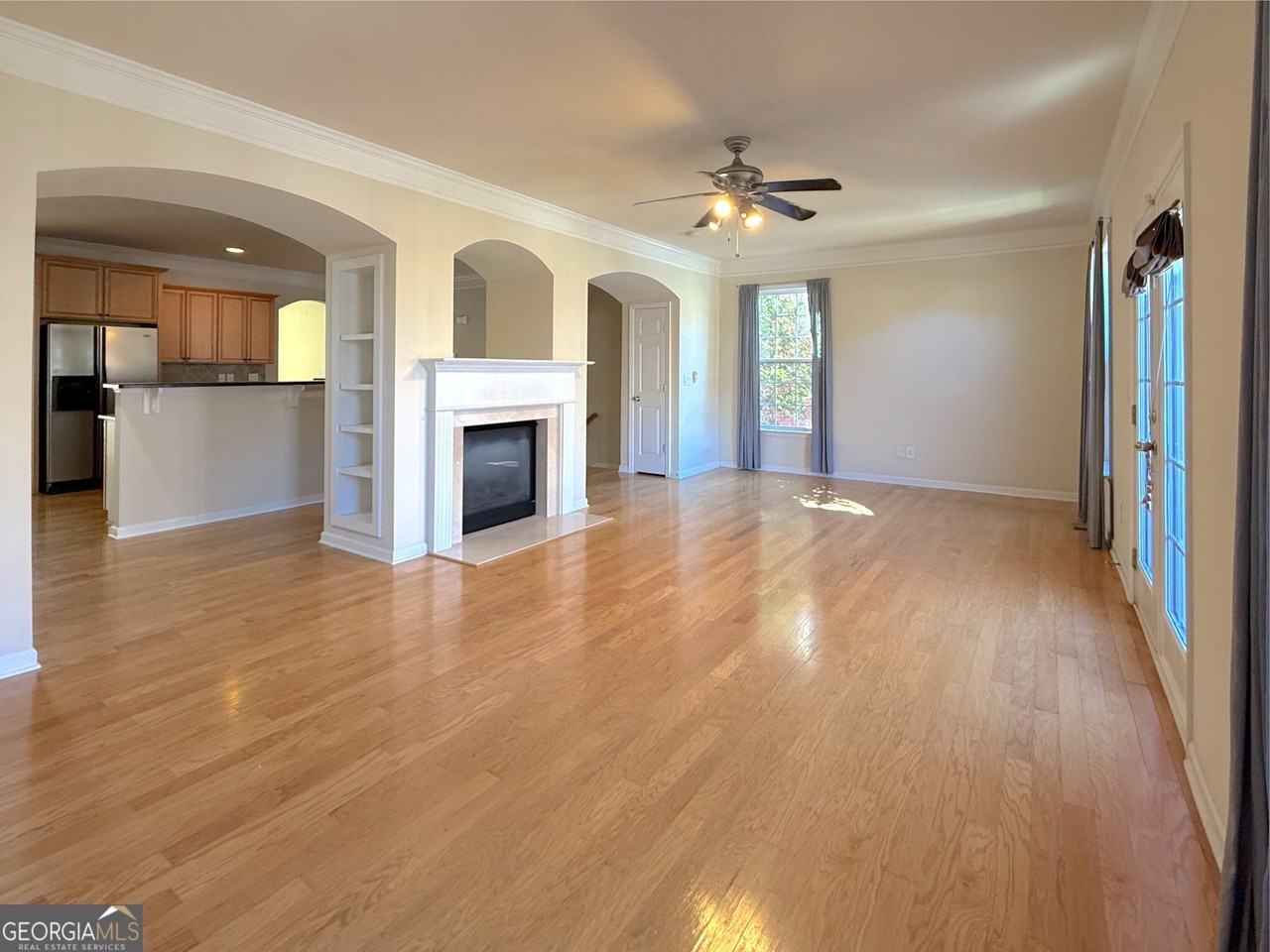 10507 Holliwell Ct - Photo 5 of 34