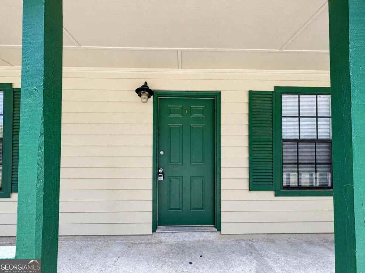 200 N West St #H - Photo 6 of 29