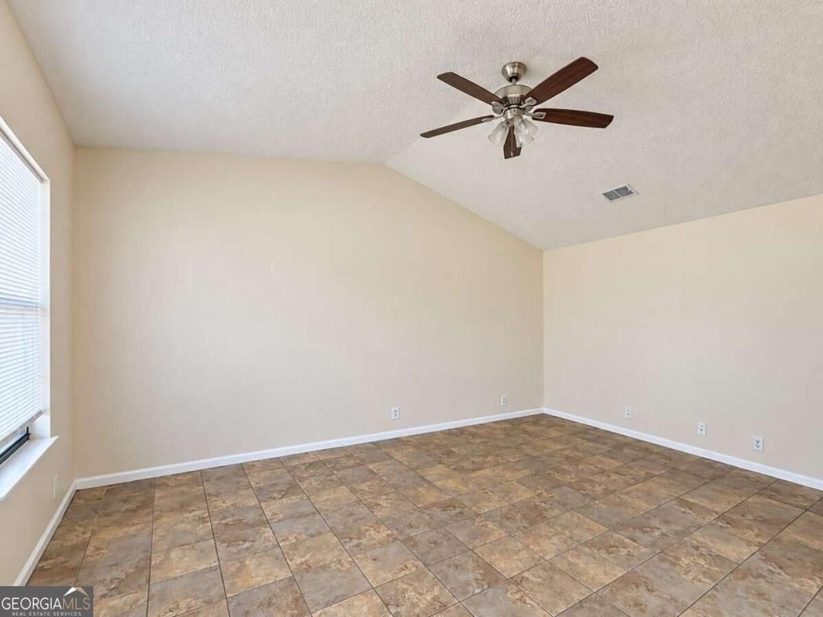 200 N West St #H - Photo 7 of 29