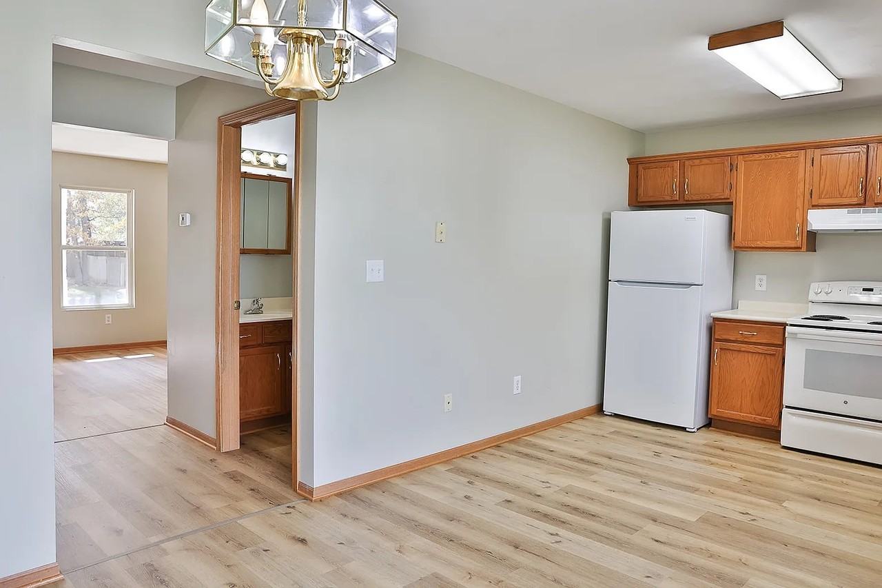 3034 Elijah Pkwy #1 - Photo 7 of 10