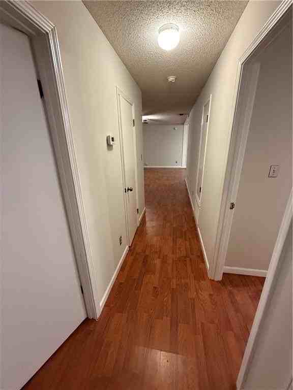 1001 Caroline Ave - Photo 6 of 11
