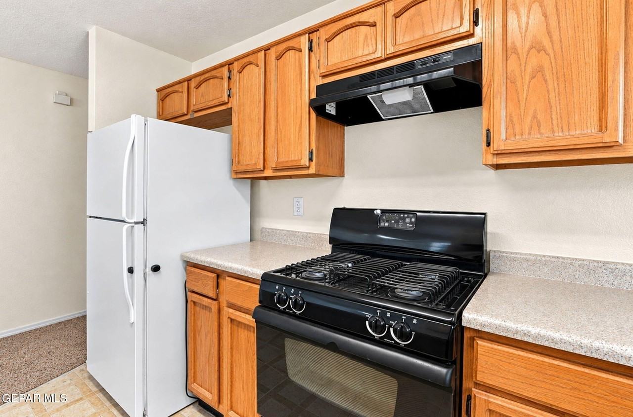 11200 William Mccool St - Photo 3 of 28