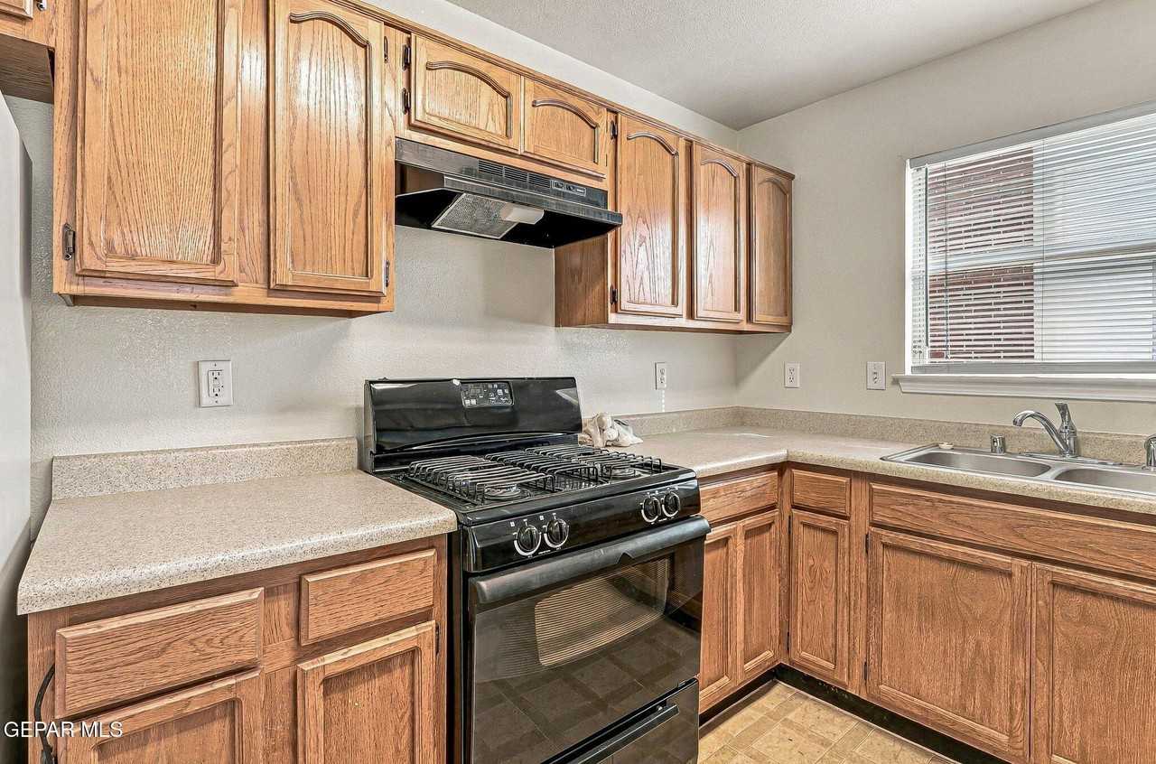 11200 William Mccool St - Photo 6 of 28