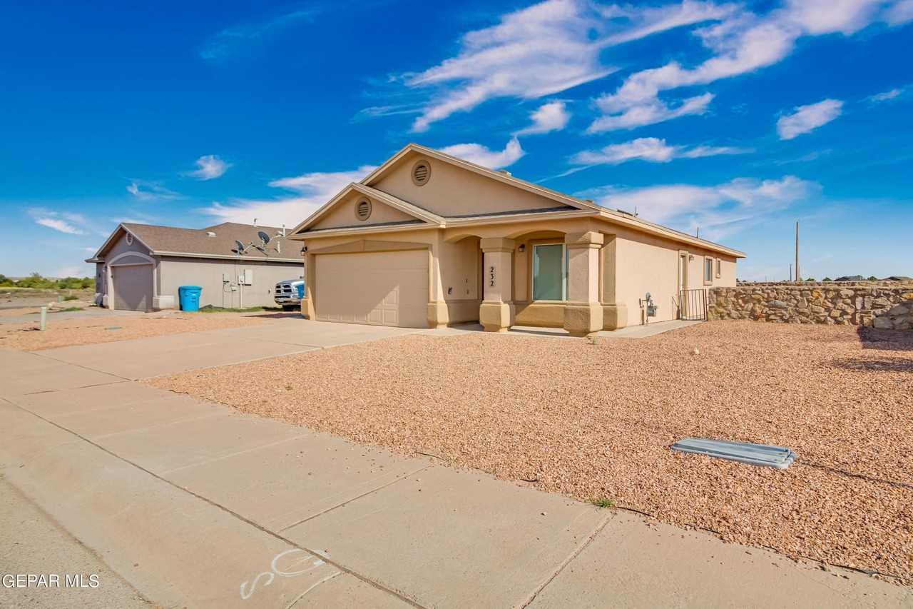 232 Telop Rd - Photo 2 of 20