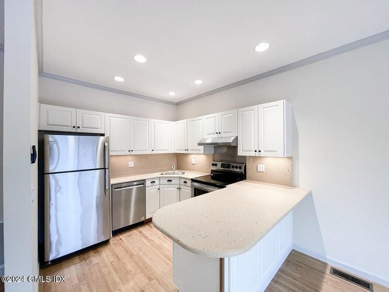 51 Old Kings Hwy #6 - Photo 6 of 22