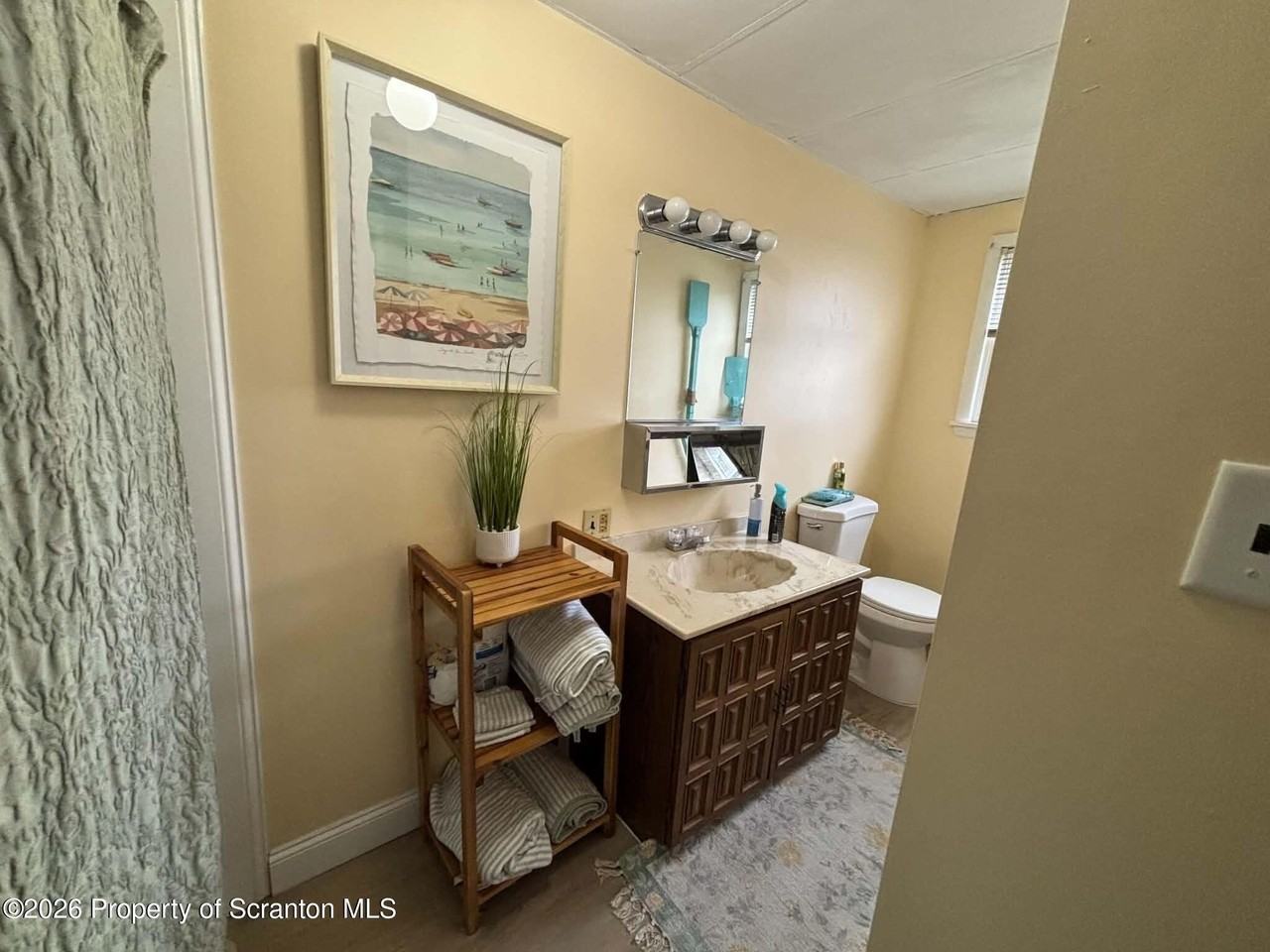 702 Main St - Photo 6 of 8