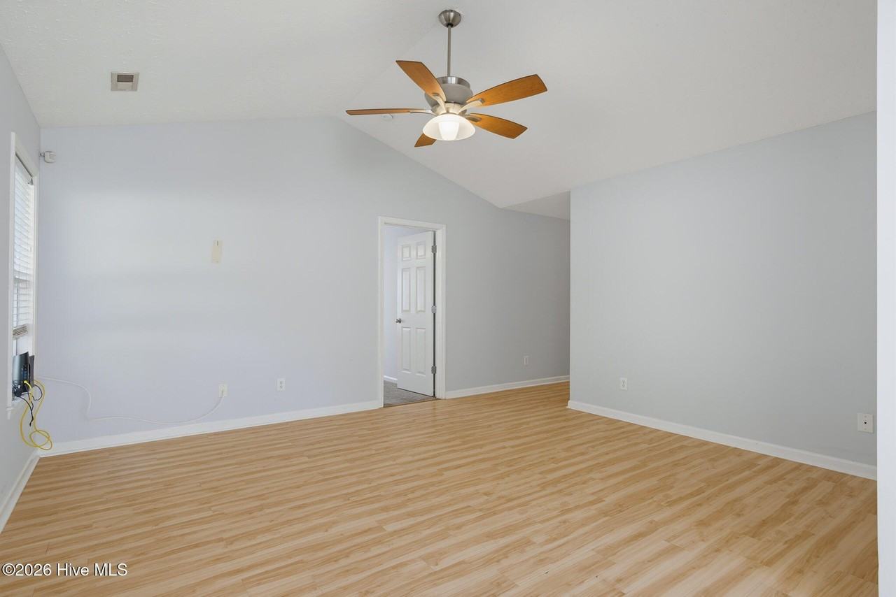 110 Belvedere Dr - Photo 5 of 31