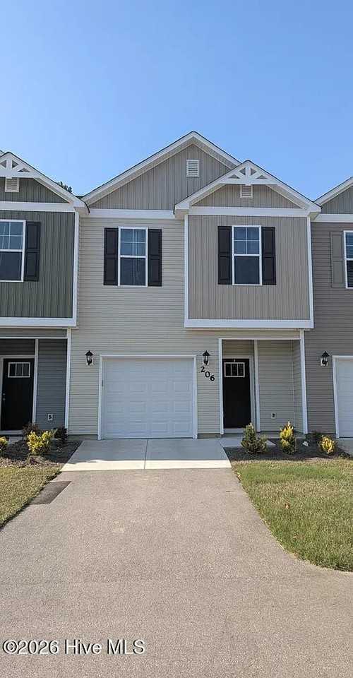 206 Crab Claw Spit Ln