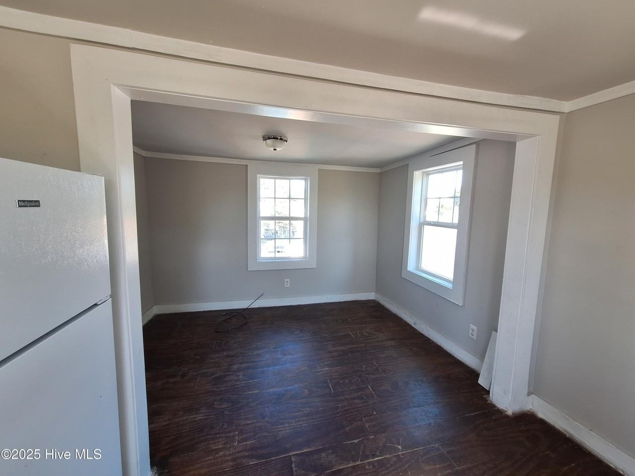 518 Mcrae St #B - Photo 5 of 10