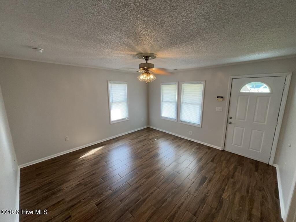 1524 Belgrade Swansboro Rd - Photo 3 of 12
