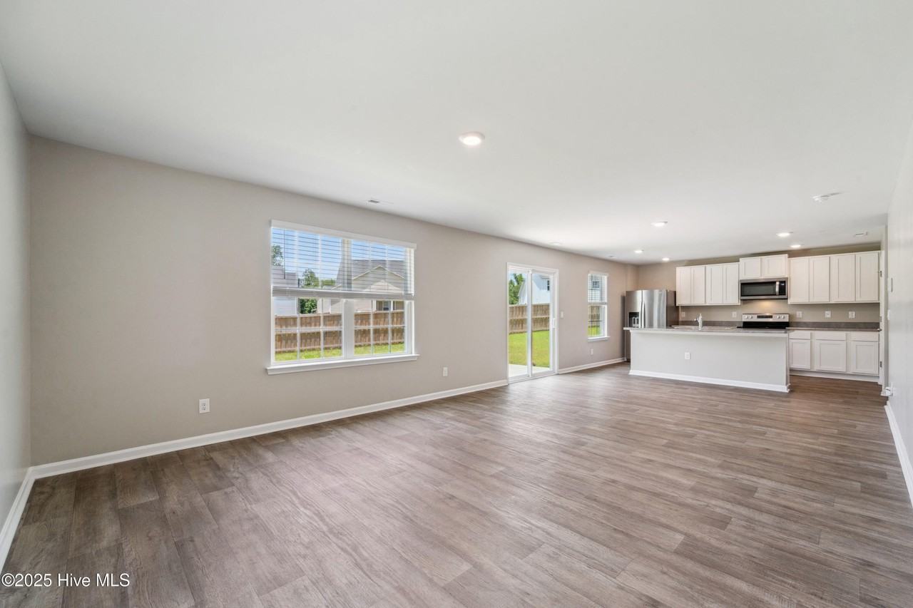 1140 Carteret Manor Dr - Photo 5 of 22
