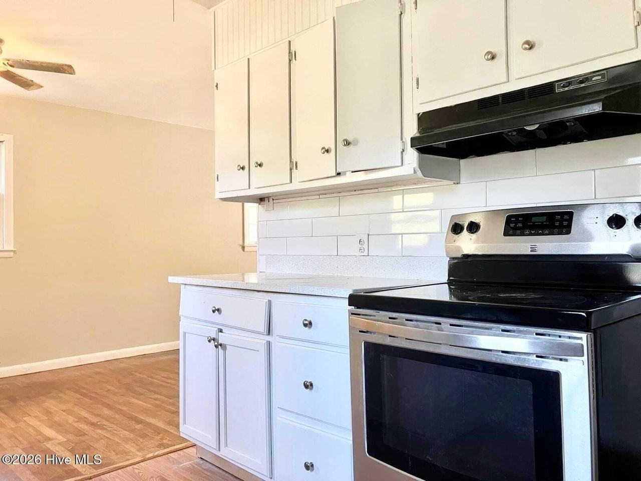 5308 Woodland Rd - Photo 2 of 12