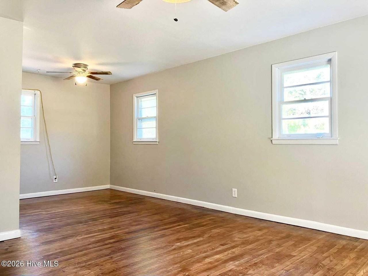 5308 Woodland Rd - Photo 5 of 12