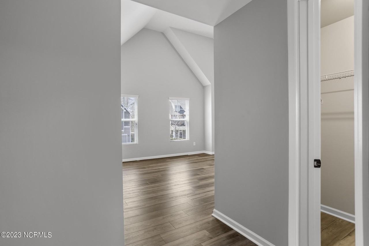 430 Bald Cypress Ln - Photo 3 of 20