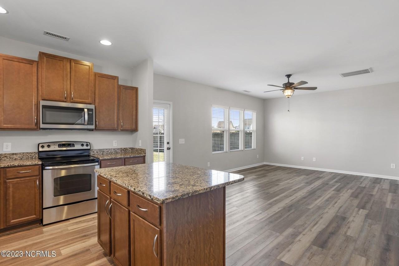 430 Bald Cypress Ln - Photo 7 of 20