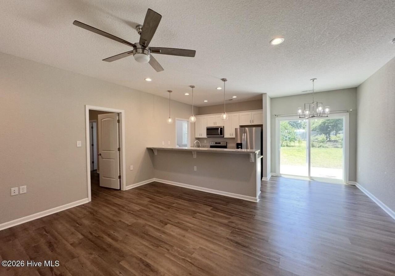 103 Halstead Dr - Photo 5 of 10