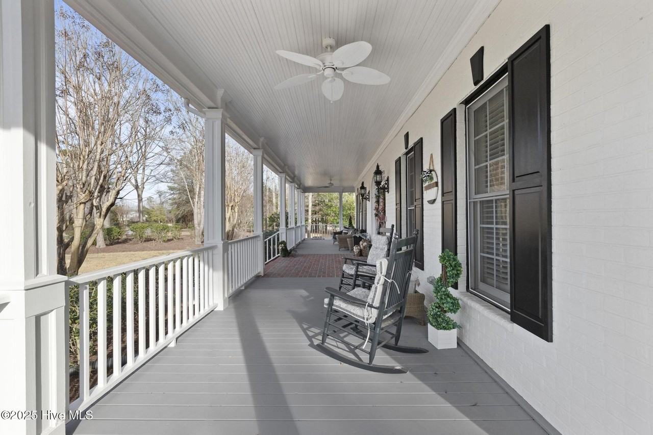 346 Royal Bluff Rd - Photo 5 of 50