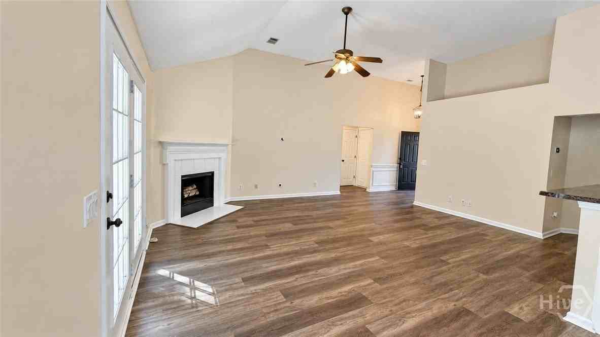 12 Ashwood Ct - Photo 4 of 44