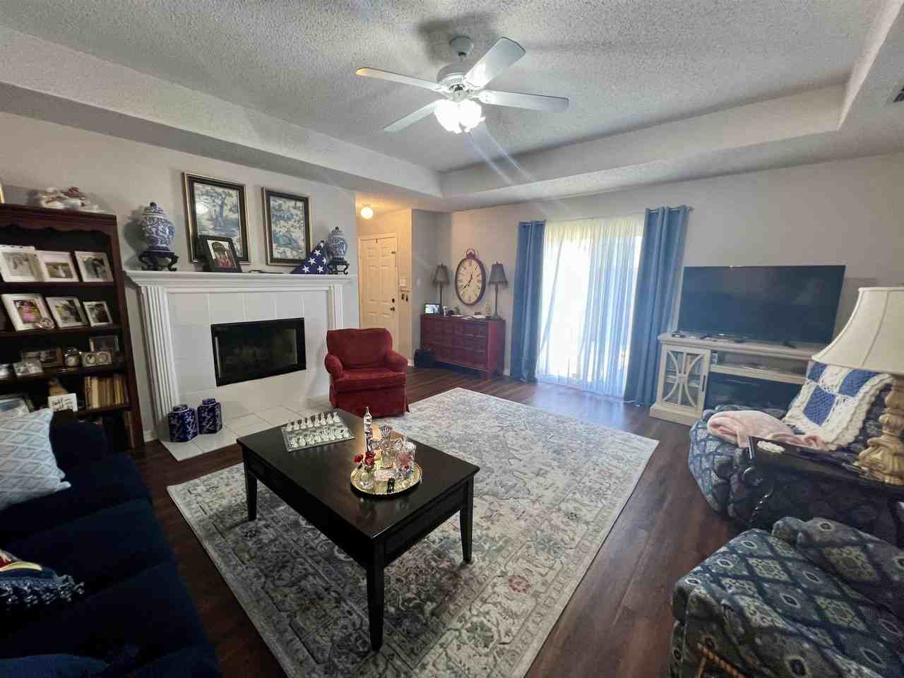 1931 Blueridge Pkwy - Photo 2 of 11