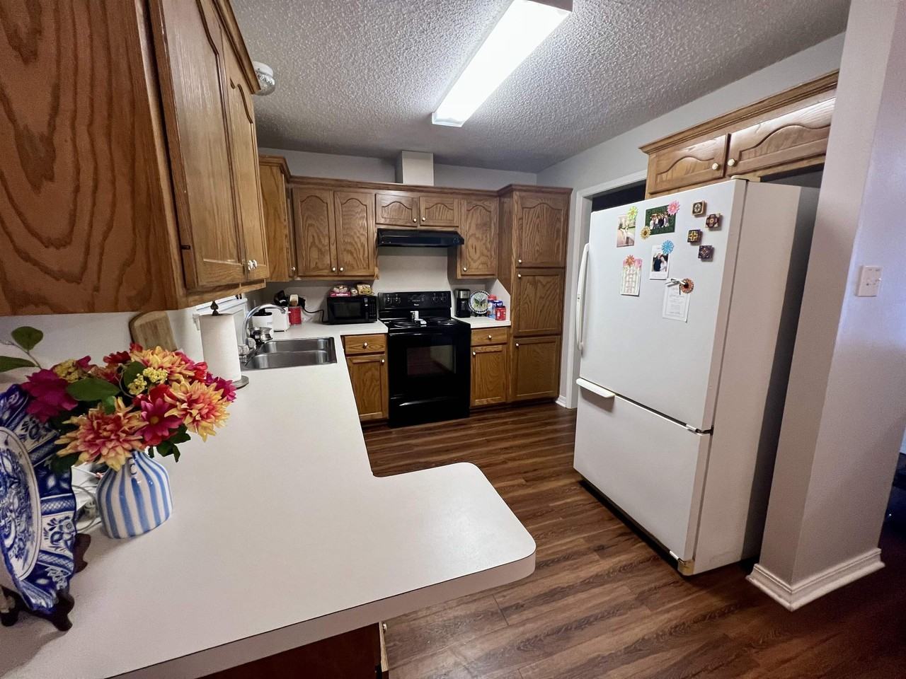 1931 Blueridge Pkwy - Photo 4 of 11