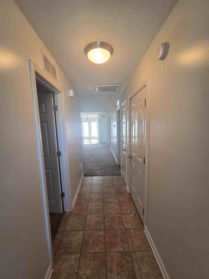 516 Lucille Dr - Photo 2 of 14