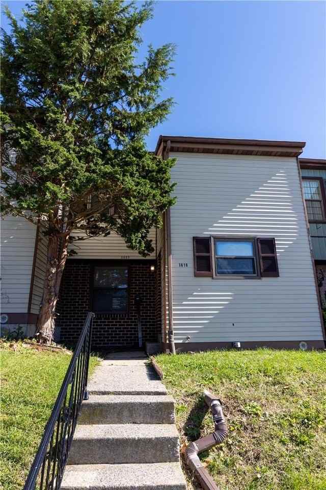 1619 Shenandoah Ct - Photo 2 of 24