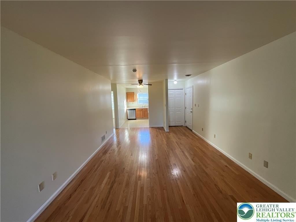 5350 Russell Ct #8 - Photo 3 of 12
