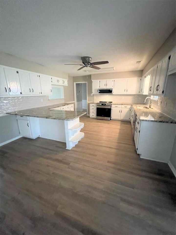 11485 Sycamore Farms Rd - Photo 7 of 17