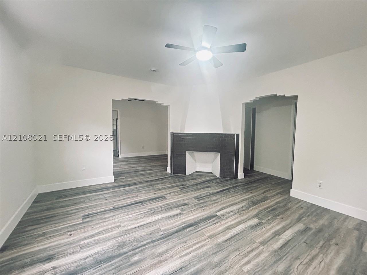 1801 Nw 44th St #0 - Photo 4 of 14