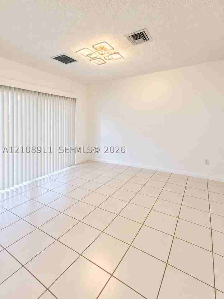 10770 Sw 164th St - Photo 5 of 11