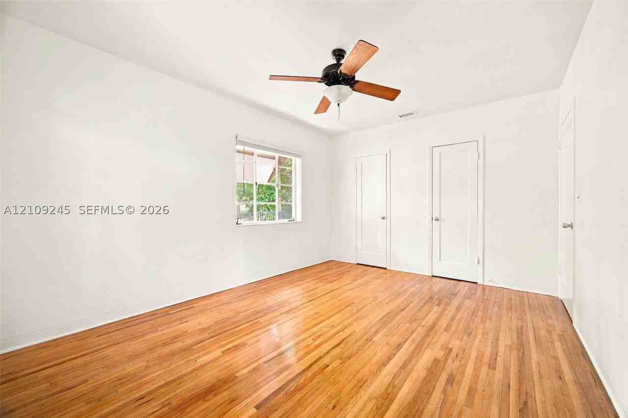 3141 Jefferson St - Photo 7 of 15