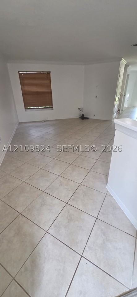 2283 Nw 170th Ave - Photo 3 of 17