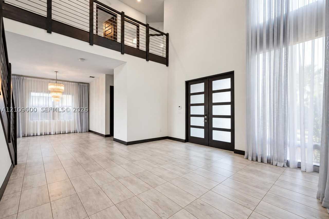 15742 Nw 88th Ave #15742 - Photo 7 of 50
