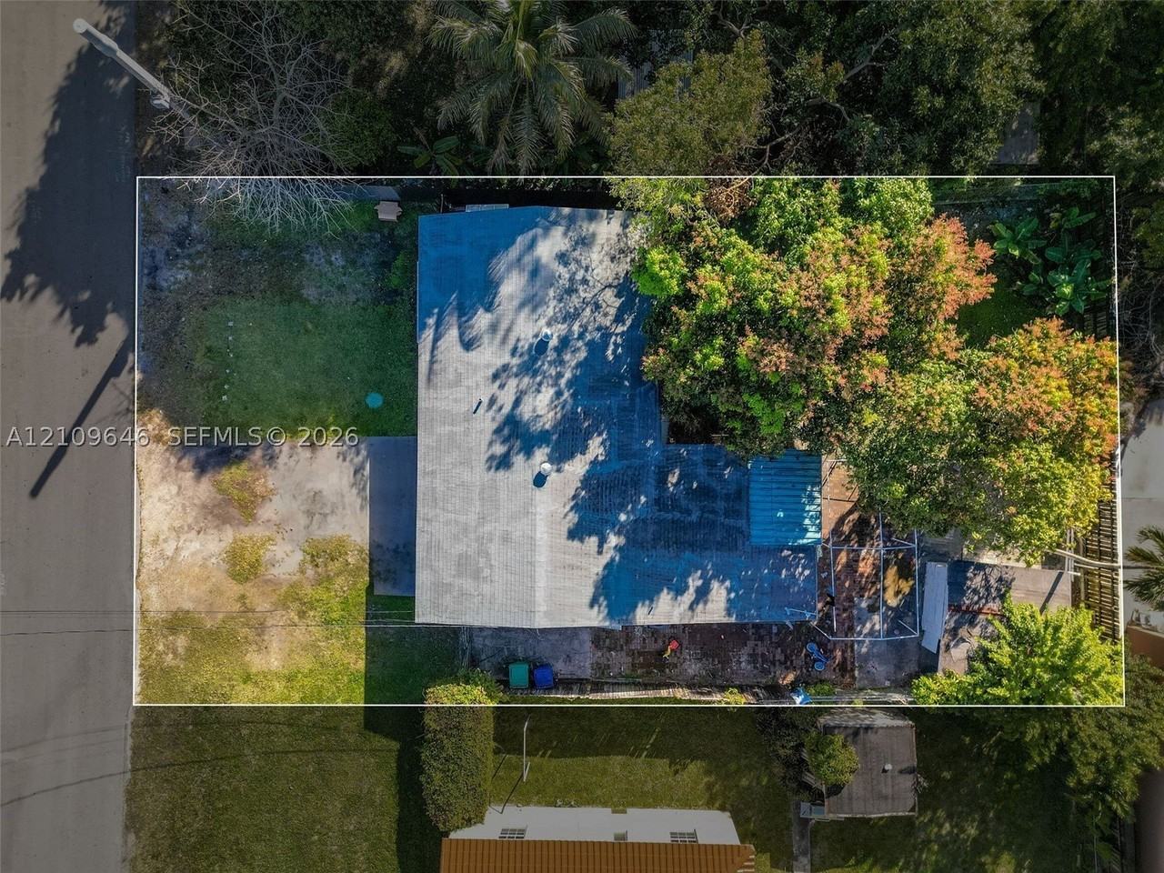 5886 Sw 20th St - Photo 6 of 9