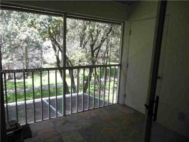 9419 Sw 138th Pl #9419 - Photo 4 of 16
