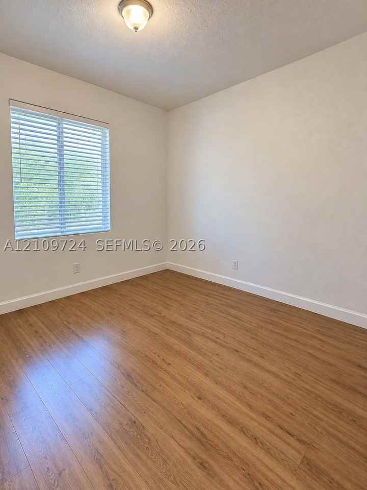 1378 Nw 214th Ter #1378 - Photo 5 of 21