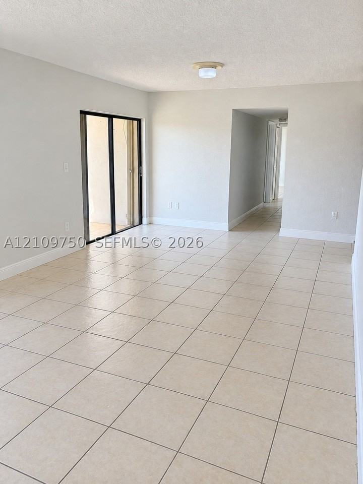8401 Nw 8th St #310 - Photo 4 of 34