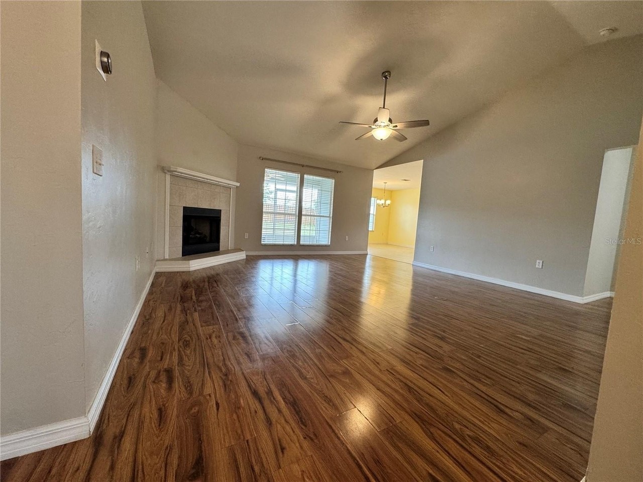 25590 Nw 10th Ave - Photo 4 of 38